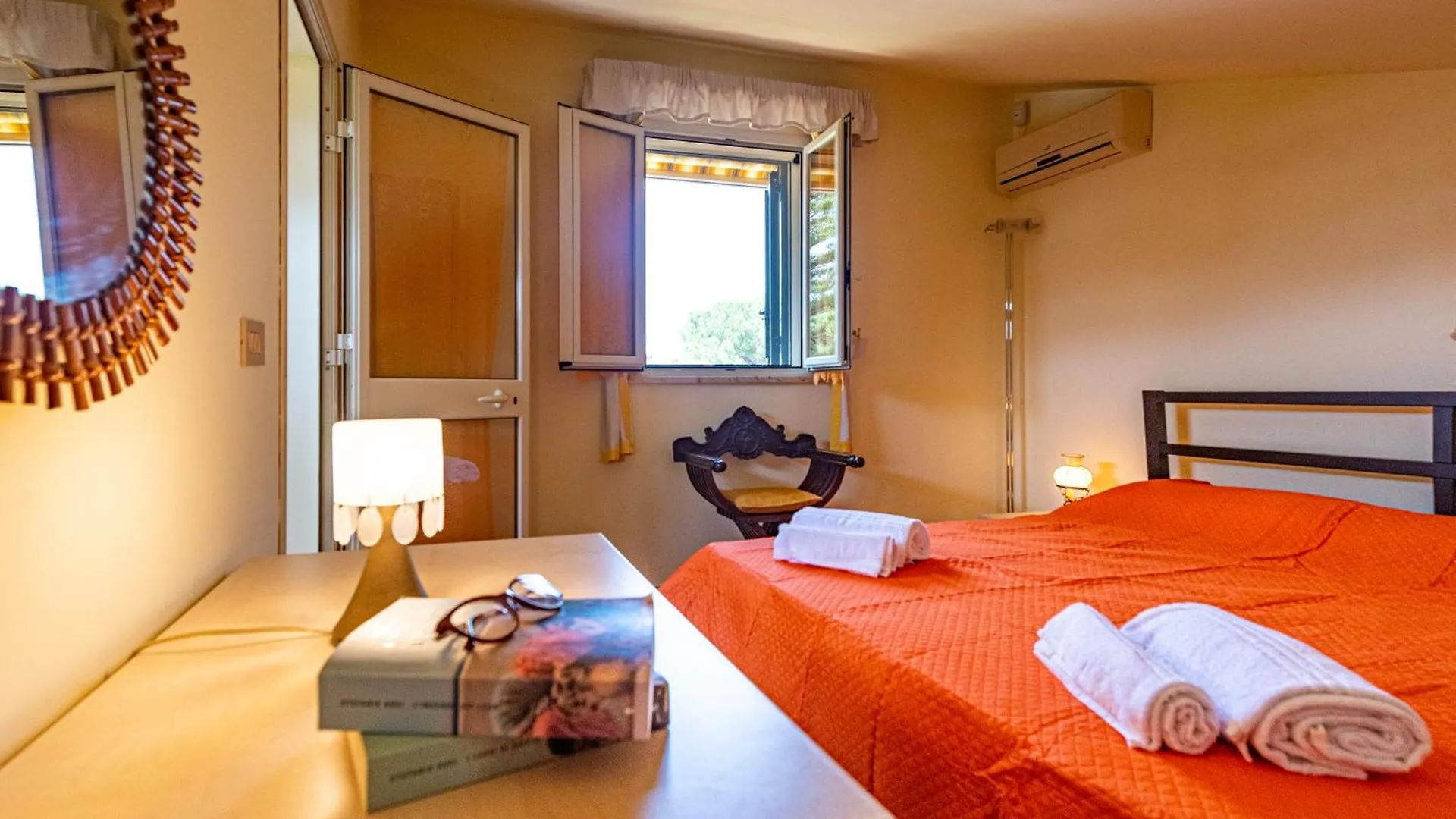 Villa Mare Blu Campofelice Di Roccella Italien